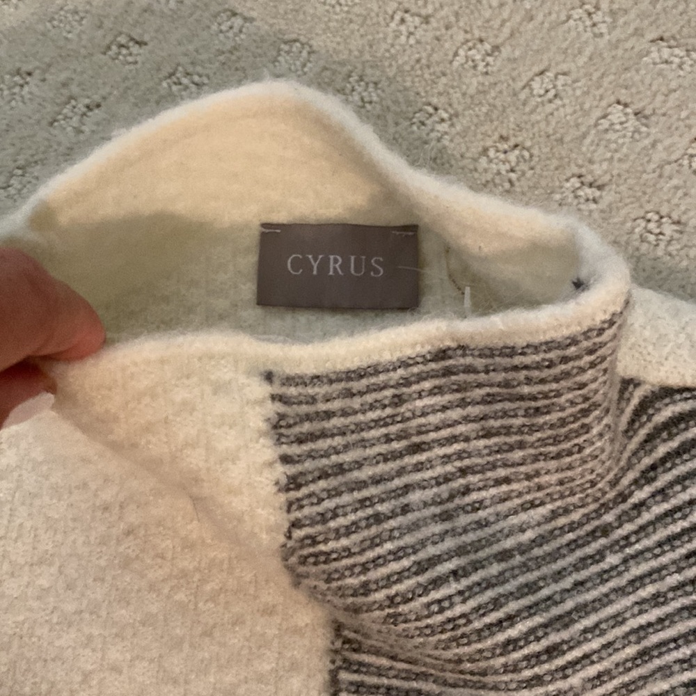 Color Block Mock Turtleneck Sweater - image 2